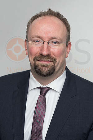 André Röhl von der NBS Northern Business School